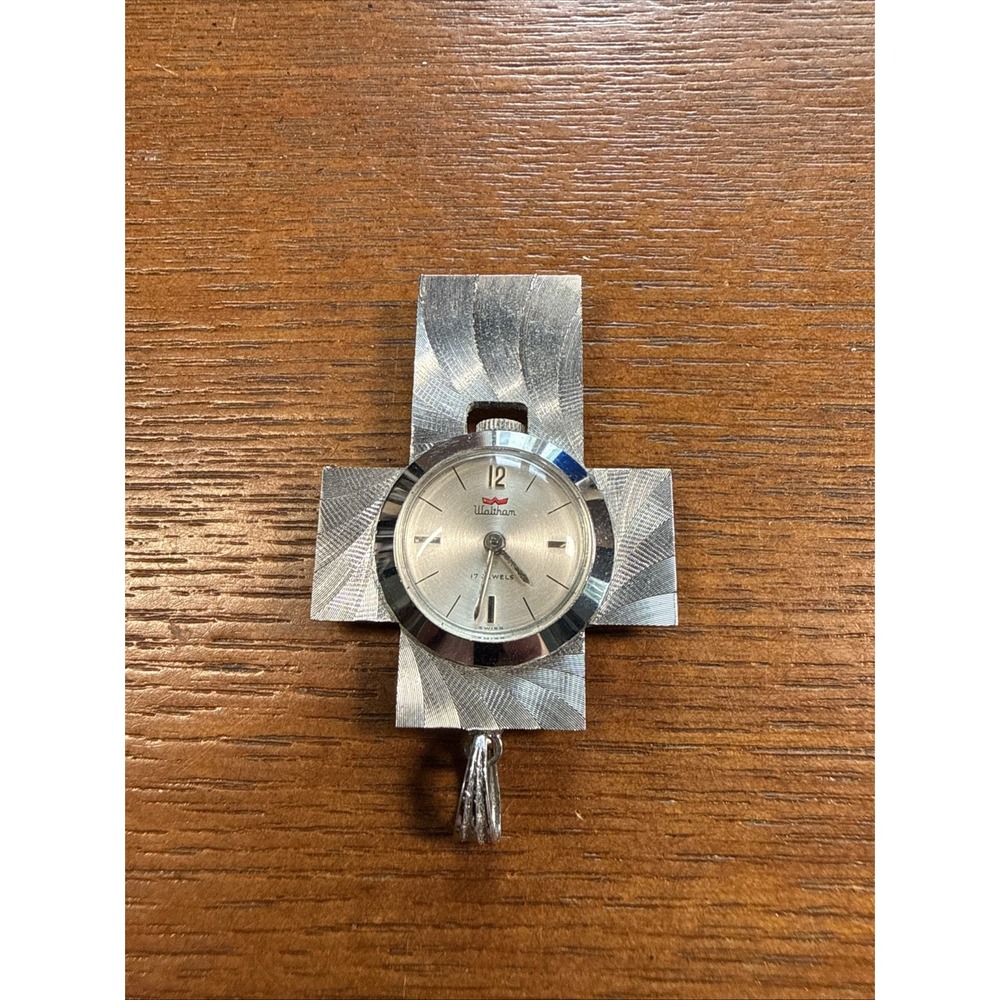 Vintage Silver Tone Waltham 17 Jewels Cross Pendant Watch In Working Condition!